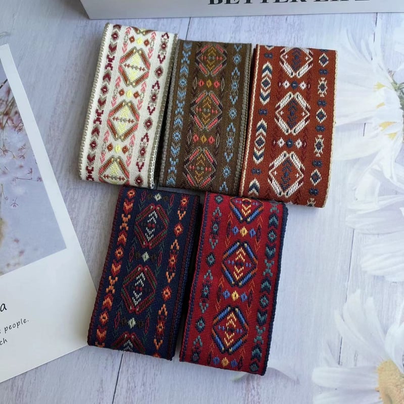 Etnička žakard traka za odjeću - geometrijski četverokutni uzorak AH-3199