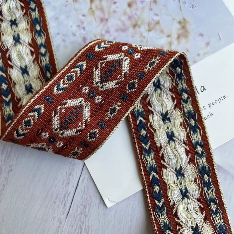 Etnička žakard traka za odjeću - geometrijski četverokutni uzorak AH-3199