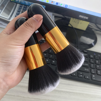 Pensulă de machiaj cu peri sintetice, mâner din plastic, ambalaj OPP