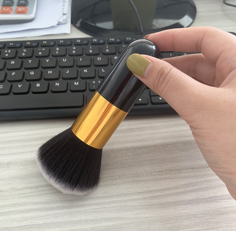 Pensulă de machiaj cu peri sintetice, mâner din plastic, ambalaj OPP