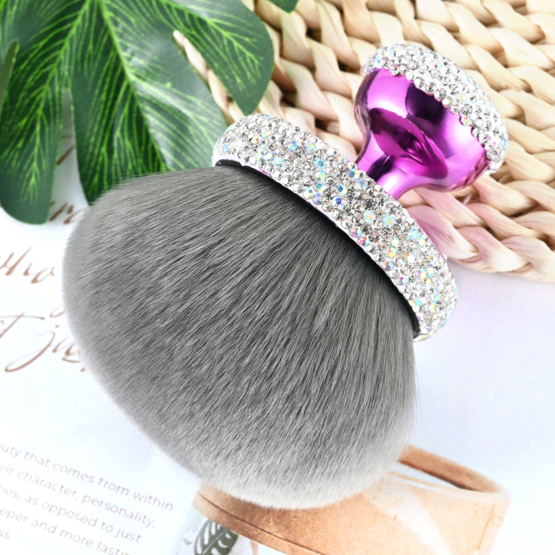 Βούρτσα μακιγιάζ με τρίχες συνθετικών ινών, πλαστική λαβή, συσκευασία σε κουτί, μονή συσκευασία, συνολικό μήκος 10