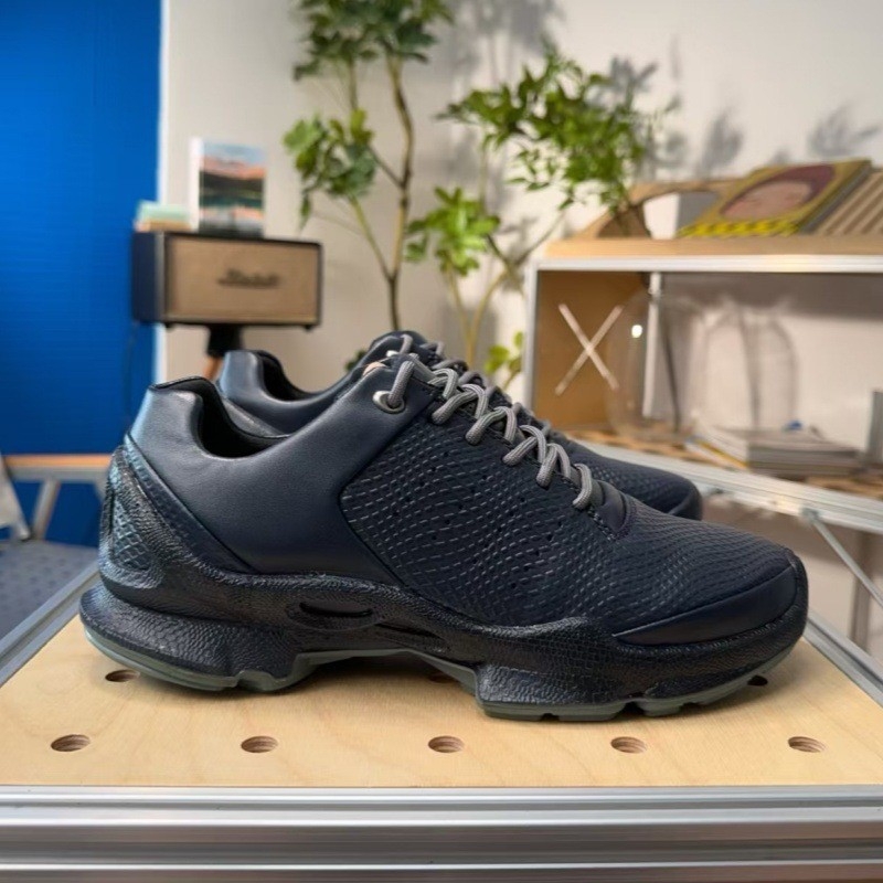 Pantofi sport unisex pentru alergare — partea superioară din piele de vită de primă clasă, vârf rotund, toc mic 1–3 cm, talpă din cauciuc, căptușeală PU