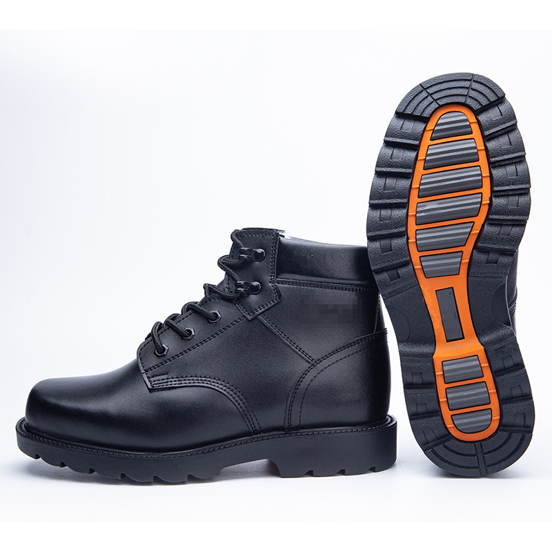 Muške zimske čizme od vune, kožni gornji dio, vunena podstava, niski profil, vezanje sprijeda, zadržavaju toplinu