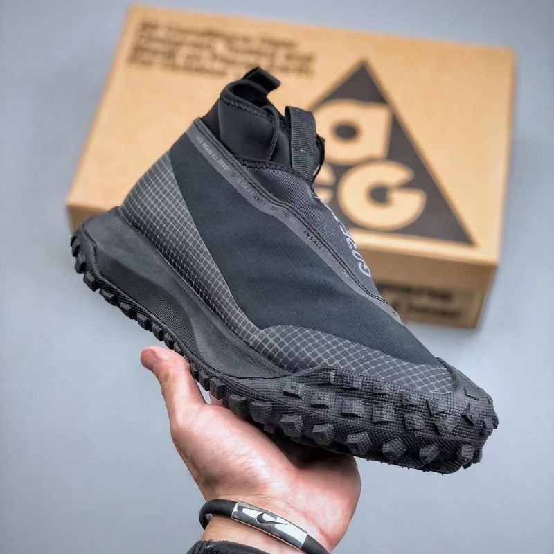 Planinarske tenisice, visoka gornja, elastično zatvaranje, protuklizna potplata, potplata oblikovana injekcijom, Unisex