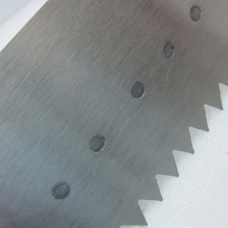 Зъбчат шпакловъчен мистрия за керамични плочки