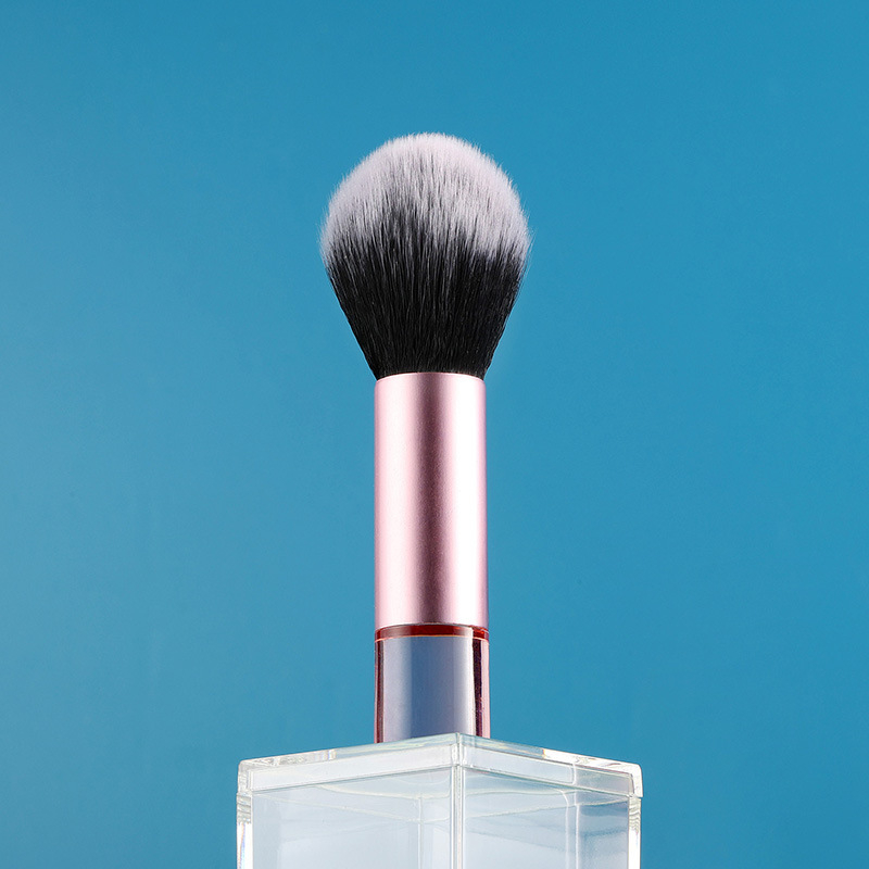Μονή βούρτσα μακιγιάζ με συνθετικές τρίχες νάιλον, κοντή λαβή από αλουμίνιο, κατάλληλη για κονσίλερ, πούδρα, foundation και highlighter