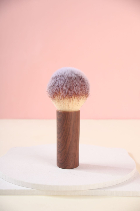 Sminkecset porhoz, szintetikus szálak, műanyag nyél, modell 225, laza púderhez