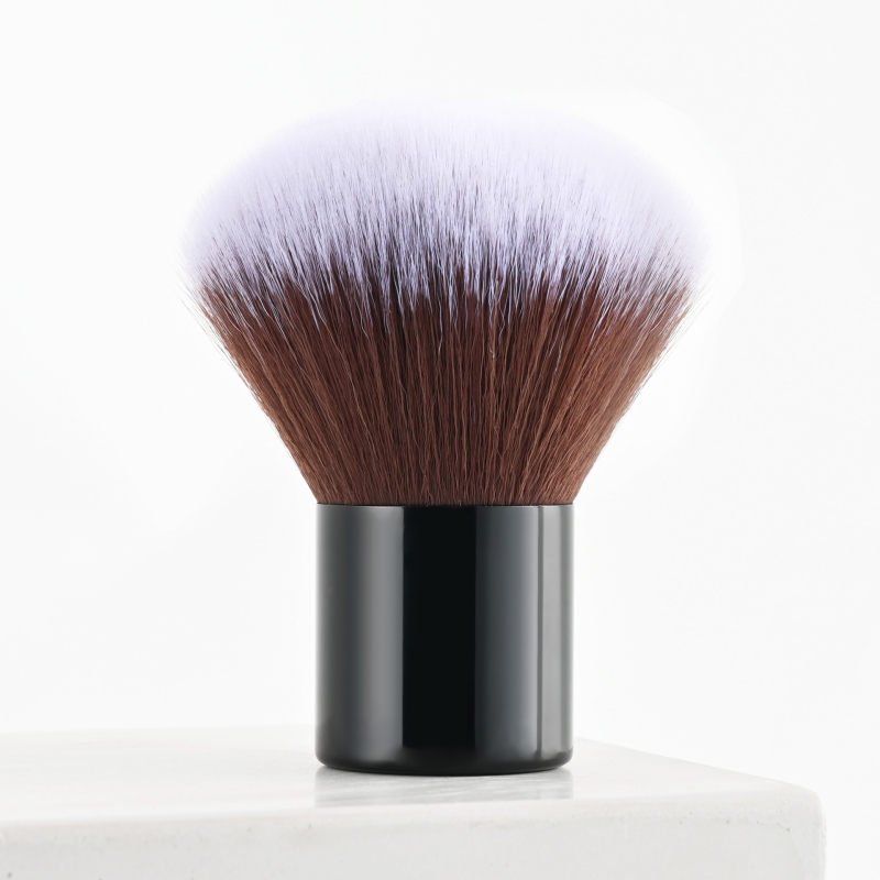 Púder ecset szintetikus szálú sörtével, alumínium nyéllel, rövid nyéllel, tasakos csomagolás, 1 darab