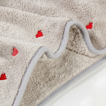 Išivana kapa za sušenje kose od koralnog fleecea, 50-79 g