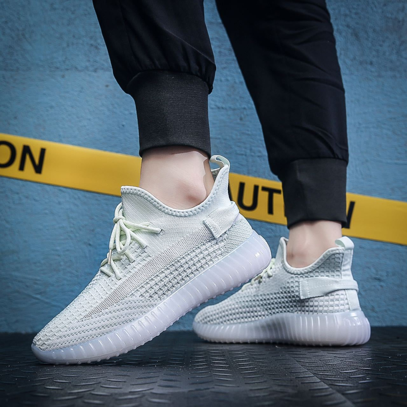 Sportos-casual cipő kókusz designnal, légáteresztő textil felsőrész, TPR talp, középmagas sarok 3–5 cm