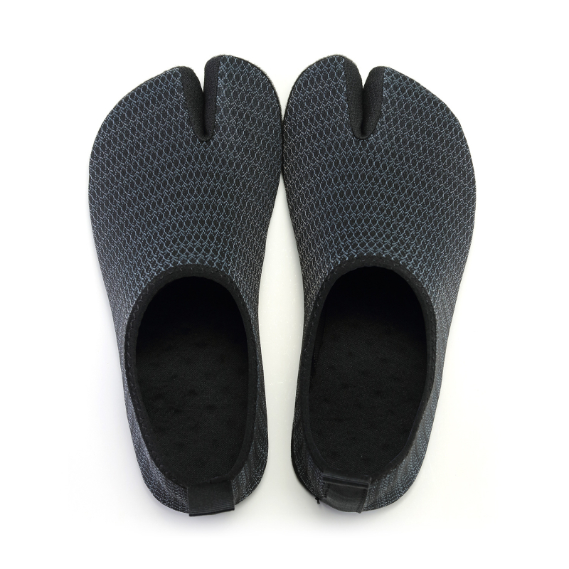 Cipele za prelaz rijekom — protivklizna podloga, niski gležanj, gornji dio od pamuka, potplat od prirodnog kaučuka, šivana konstrukcija