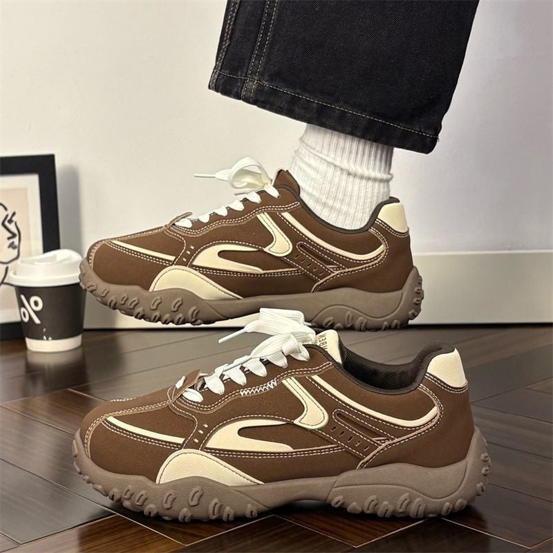 Férfi légáteresztő hálós túrabakancsok fűzőzáras, felső része szintetikus bőrből, PVC talp