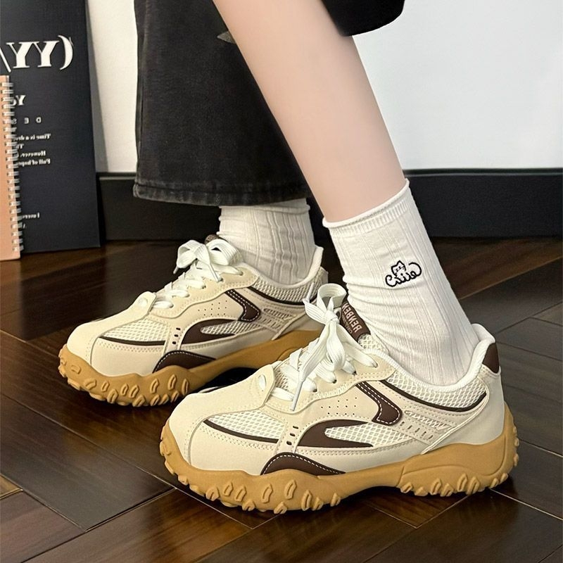 Férfi légáteresztő hálós túrabakancsok fűzőzáras, felső része szintetikus bőrből, PVC talp