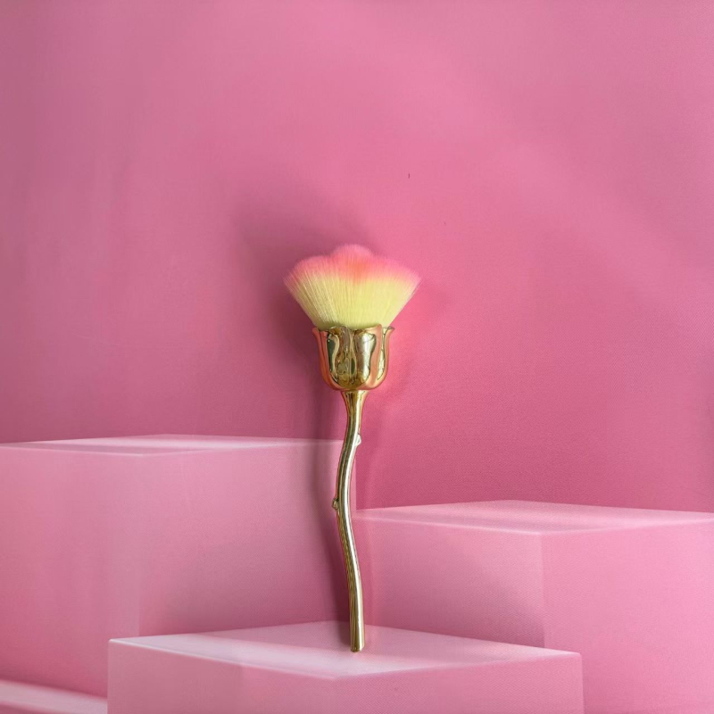 Πινέλο μακιγιάζ με λαβή αλουμινίου, συνθετικές τρίχες, μακριά λαβή, μονή συσκευασία με τσάντα, Pomelo man