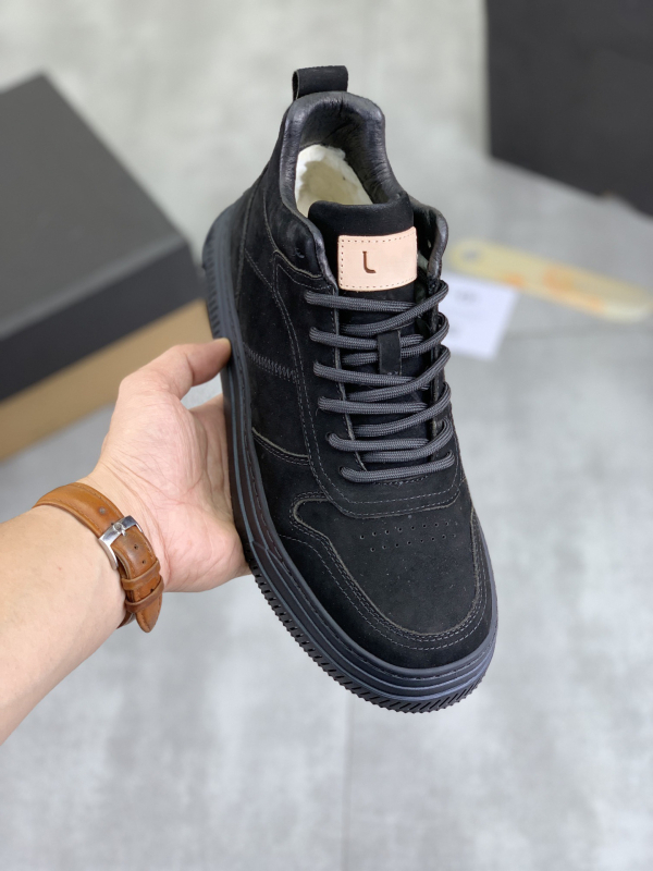 Férfi téli bőrbakancs, középmagas, külső: valódi bőr, belső: bőr, talp: gumi