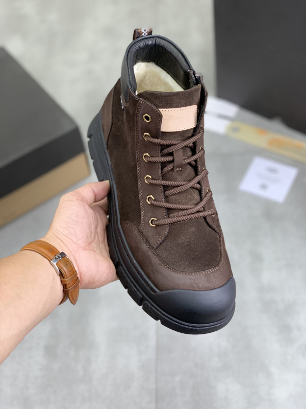 Férfi téli bőrbakancs, középmagas, külső: valódi bőr, belső: bőr, talp: gumi