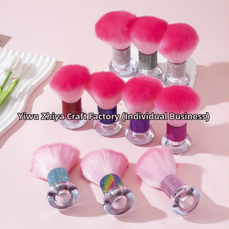 Štetec za makeup (korektor, púder, highlighter) s akrylovou rúčkou, balené v taške, 1-dielna sada.