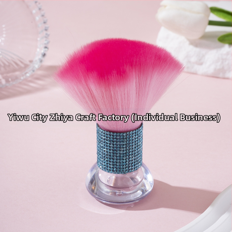 Štetec za makeup (korektor, púder, highlighter) s akrylovou rúčkou, balené v taške, 1-dielna sada.