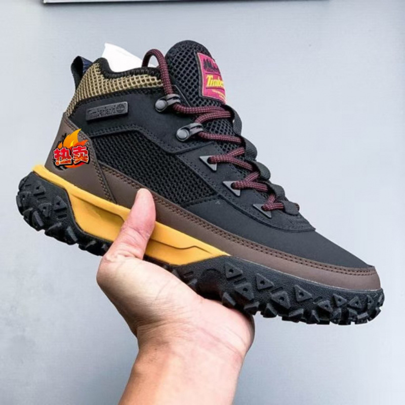 Meleg, magas szárú túracipő – uniszex mindennapi cipő (bőr felsőrész, gumi talp, kerek orr, slip-on)