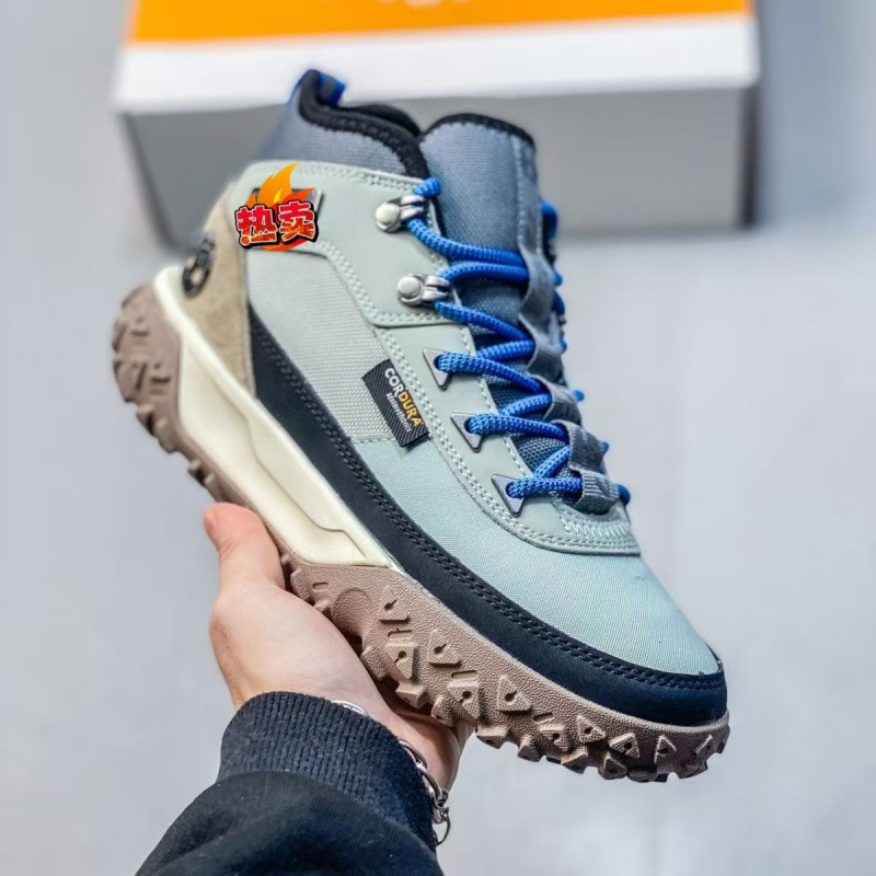 Meleg, magas szárú túracipő – uniszex mindennapi cipő (bőr felsőrész, gumi talp, kerek orr, slip-on)