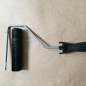 Xinxing rolă de defoaming cu peri – rolă nealimentată, corp din peri; aplicații: palete de turbina eoliană, iahturi, aerospațiu, caroserii auto, rezervoare