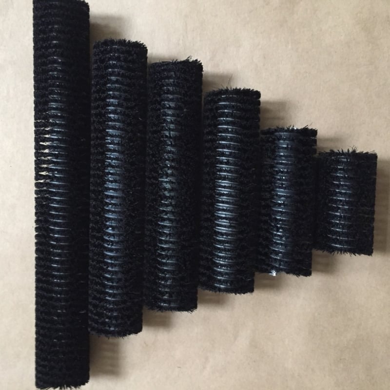 Xinxing rolă de defoaming cu peri – rolă nealimentată, corp din peri; aplicații: palete de turbina eoliană, iahturi, aerospațiu, caroserii auto, rezervoare