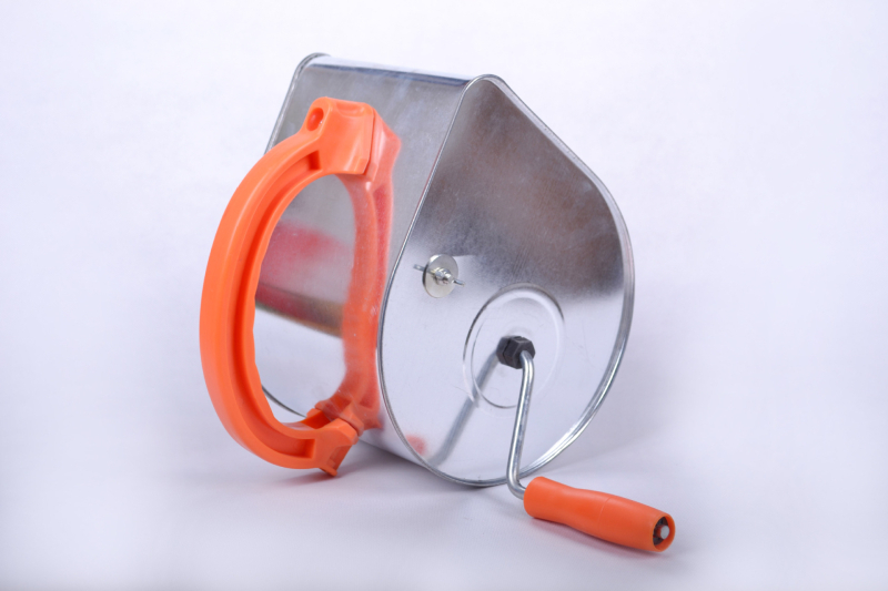 Ručný galvanizovaný miešač farieb s valčekom a miešacím sudom