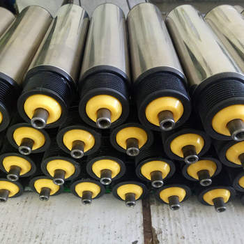 Valec bez pohonu s gumovou vrstvou na trubke z nerezovej ocele, galvanizovaný povrch, určený pre montážne linky, na mieru.