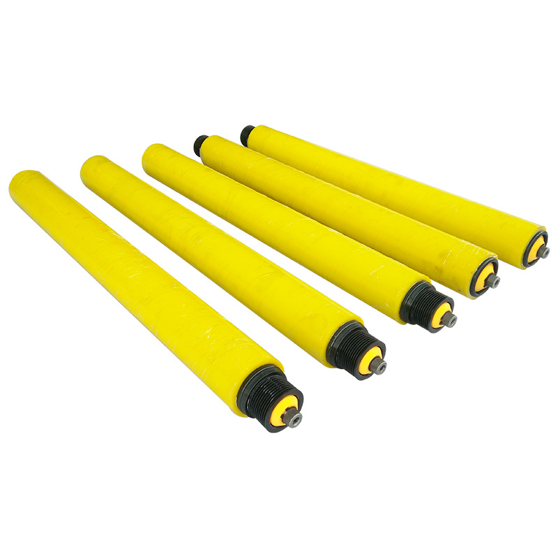 Valec bez pohonu s gumovou vrstvou na trubke z nerezovej ocele, galvanizovaný povrch, určený pre montážne linky, na mieru.