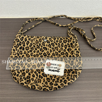 Geantă crossbody pentru copii – poliester respirabil, model cu litere, potrivită pentru grădiniță, stil drăguț pentru copii (toamnă 2025)