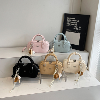 Τσάντα ώμου με σχέδιο μαξιλαριού - PU υλικό, αστικός μινιμαλισμός, άνοιγμα με φερμουάρ, εσωτερικό τσεπάκι με φερμουάρ, επένδυση πολυεστέρα, μία λουρί, καθημερινή χρήση