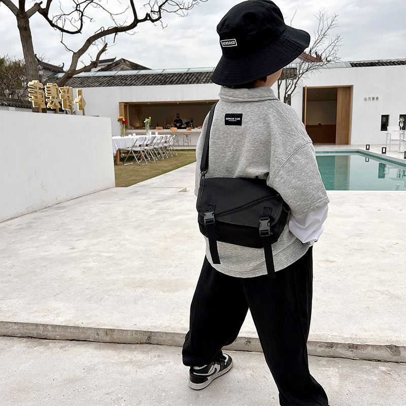 Παιδική τσάντα crossbody για αγόρια — καμβάς, μοντέρνος και κομψός σχεδιασμός, αδιάβροχη, μάρκα Yinse, κατάλληλη για μαθητές γυμνασίου και άνω