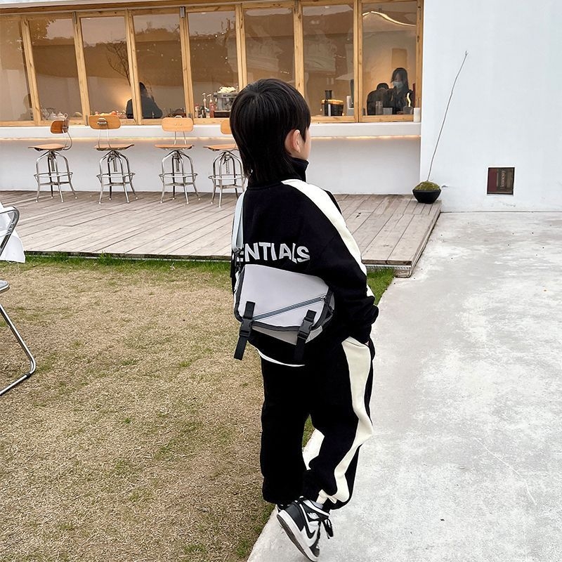 Παιδική τσάντα crossbody για αγόρια — καμβάς, μοντέρνος και κομψός σχεδιασμός, αδιάβροχη, μάρκα Yinse, κατάλληλη για μαθητές γυμνασίου και άνω