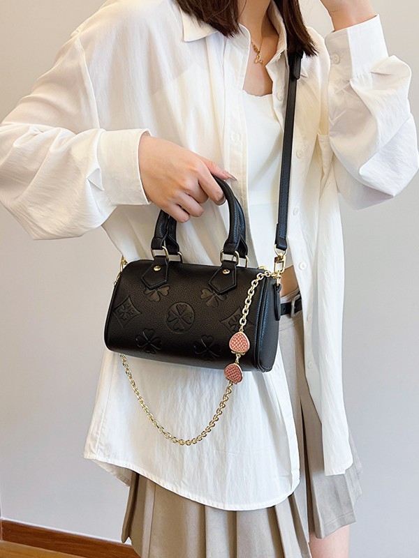 Τσάντα PU ώμου, crossbody, οριζόντια τετράγωνη μορφή, κλείσιμο με φερμουάρ, εσωτερικά τσεπάκια: τσεπή με φερμουάρ, θήκη τηλεφώνου, θήκη για φορητό υπολογιστή, χειμερινό μοντέλο 2025