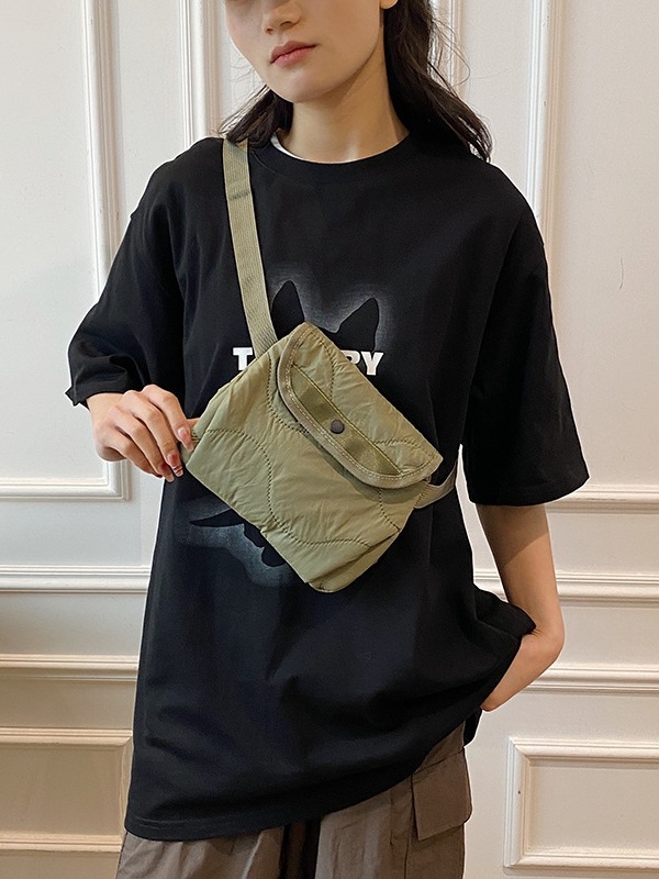 Τσάντα crossbody, ελαφριά κατασκευή από νάιλον, σχέδιο μικρού τετραγώνου, ανοιγμα με μαγνητικό κούμπωμα, επένδυση από νάιλον, Άνοιξη 2024