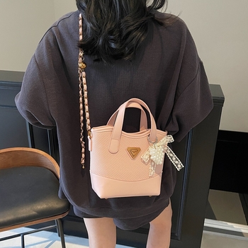 Τσάντα bucket bag από PU δέρμα, με φερμουάρ, επένδυση πολυεστέρα, Άνοιξη 2025