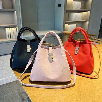 Τσάντα Tote από PU με κλείσιμο με λουκέτο, στυλ street-trend, οριζόντιο τετράγωνο σχήμα, χωρίς επένδυση