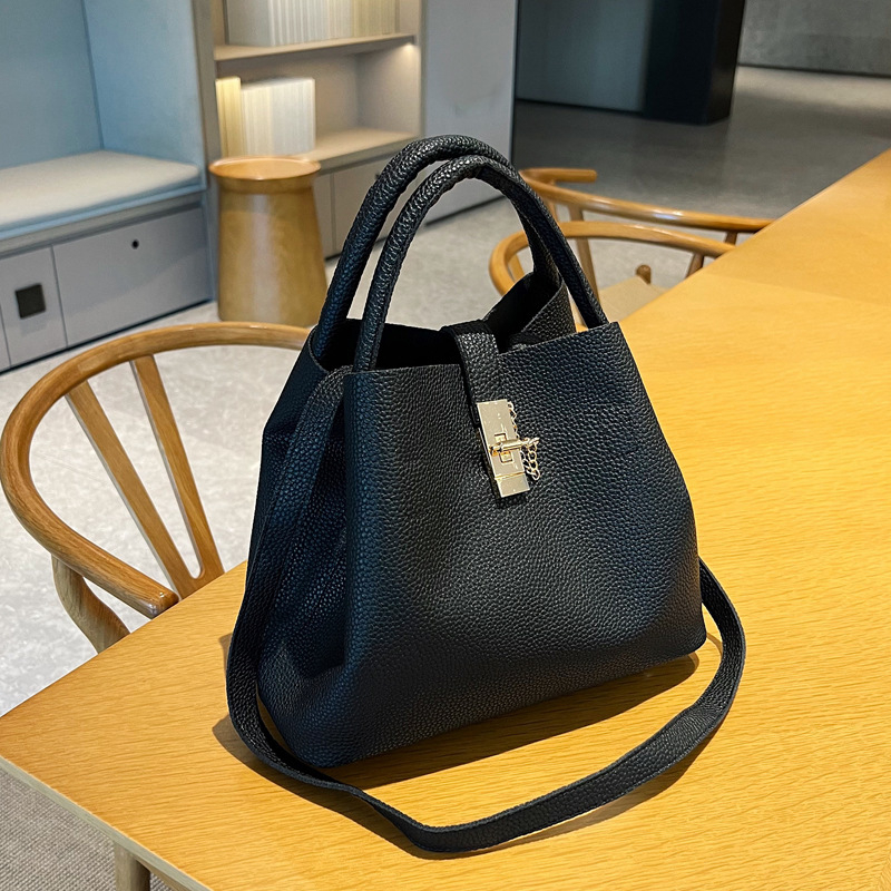 Τσάντα Tote από PU με κλείσιμο με λουκέτο, στυλ street-trend, οριζόντιο τετράγωνο σχήμα, χωρίς επένδυση