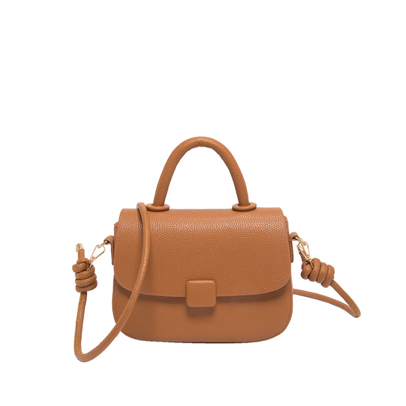 Τσάντα PU σε street style, saddle bag, οριζόντιου τετράγωνου σχήματος, κλείσιμο με καπάκι