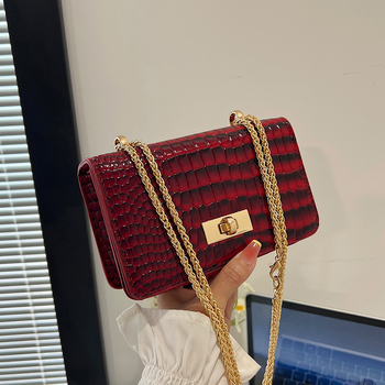 Τσάντα PU με στυλ δρόμου, crossbody τετραγωνικού σχήματος, με καπάκι και εσωτερική θήκη για κινητό