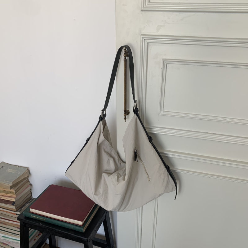 Τσάντα Tote από νάιλον, με μονή ιμάντα ώμου, μεγάλη χωρητικότητα, οριζόντια τετράγωνο σχήμα