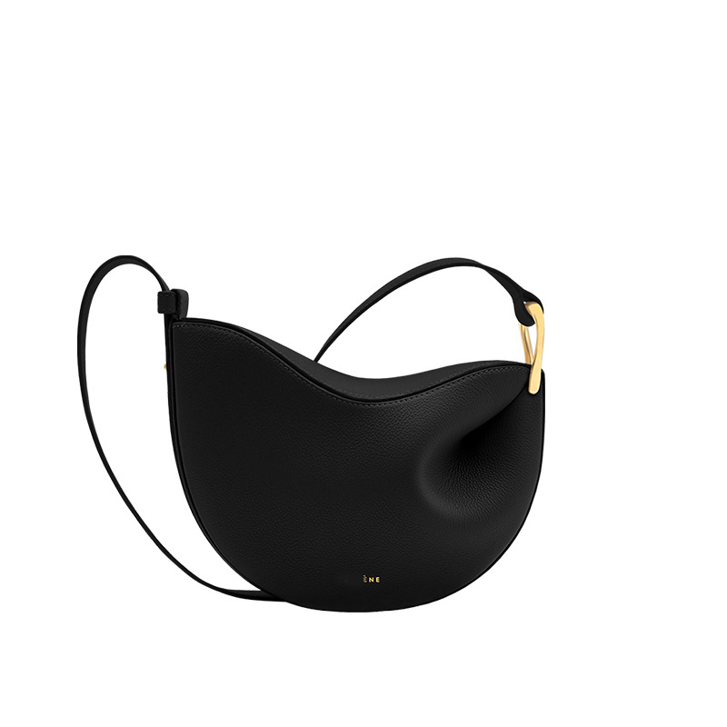Τσαντάκι crossbody τύπου dumpling από γνήσιο δέρμα, με κλείσιμο καπακιού, εσωτερική θήκη για ID, κατασκευή από διπλό δέρμα βοδινού, άνοιξη 2025.