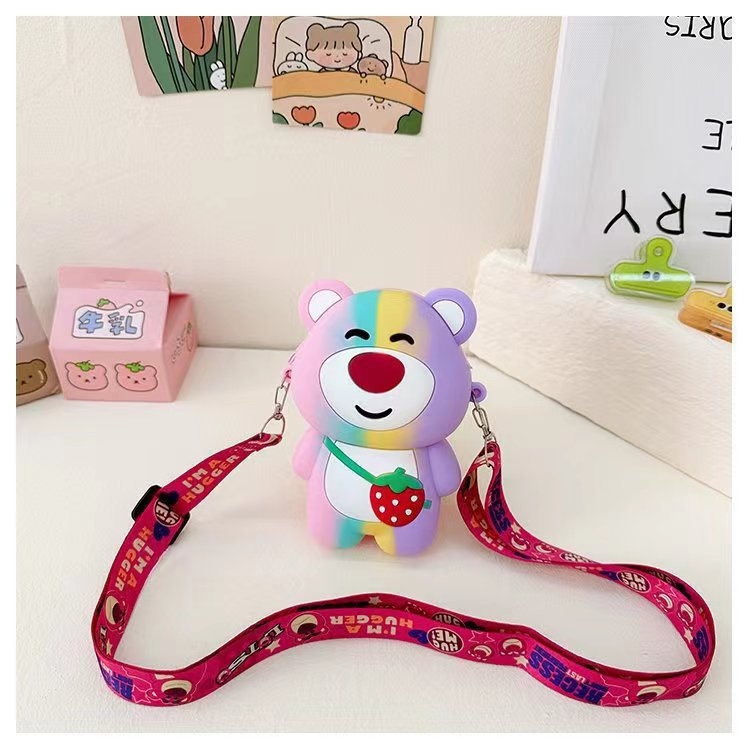 Szilikon mini pénztárca Strawberry Bear — aranyos crossbody, uniszex, vízálló, bélés nélküli, középiskolásoknak és idősebbeknek