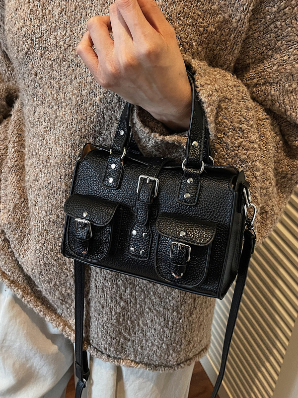 Γυναικεία τσάντα crossbody από PU δέρμα, τετράγωνο σχήμα, μαγνητικό κλείσιμο, εσωτερική τσέπη με φερμουάρ και θήκη για κινητό, φθινόπωρο 2025