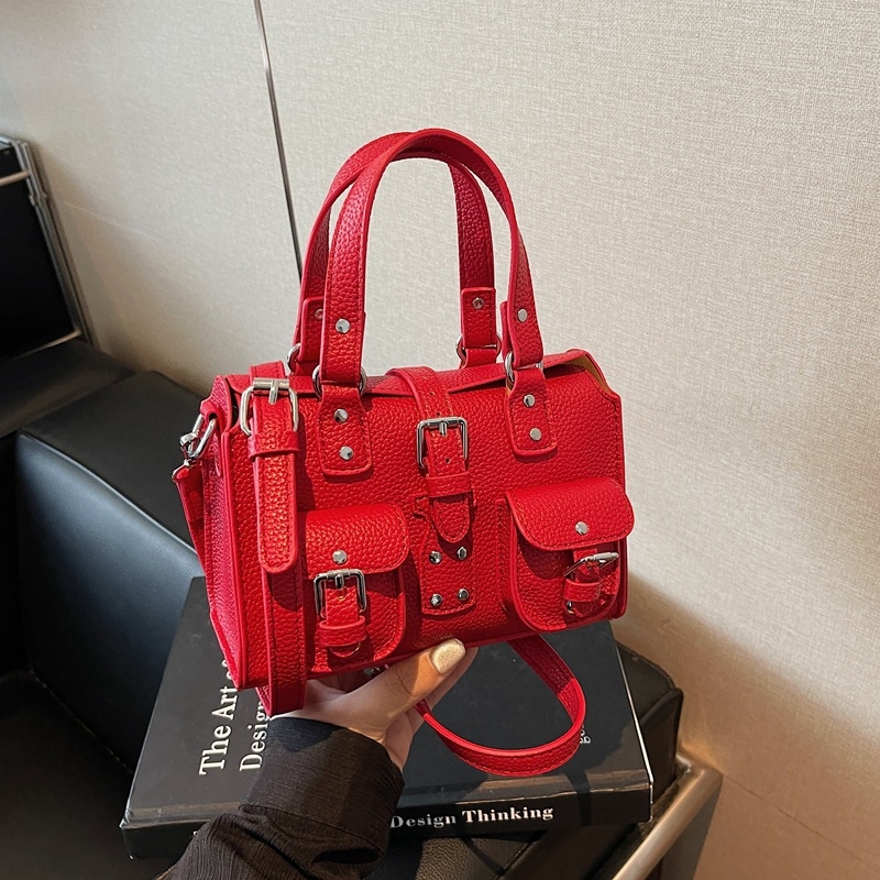 Γυναικεία τσάντα crossbody από PU δέρμα, τετράγωνο σχήμα, μαγνητικό κλείσιμο, εσωτερική τσέπη με φερμουάρ και θήκη για κινητό, φθινόπωρο 2025