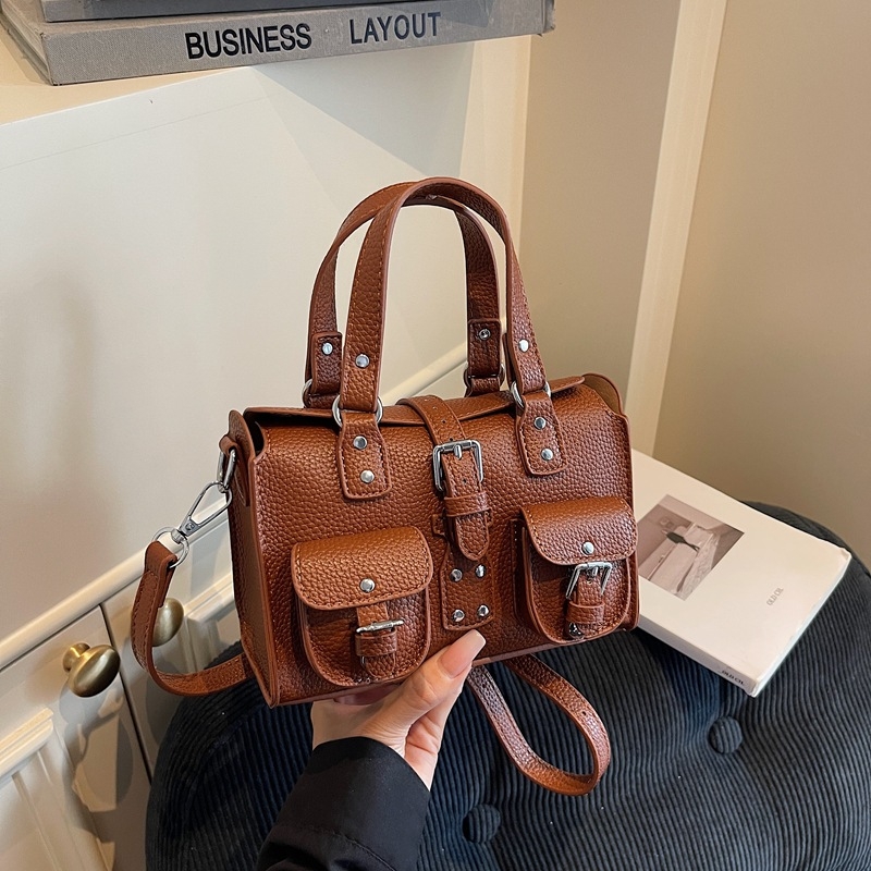 Γυναικεία τσάντα crossbody από PU δέρμα, τετράγωνο σχήμα, μαγνητικό κλείσιμο, εσωτερική τσέπη με φερμουάρ και θήκη για κινητό, φθινόπωρο 2025