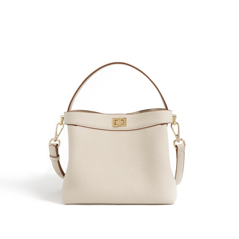 Geantă crossbody tip găleată din piele, stil urban minimalist, închidere cu clapetă, buzunare interioare cu fermoar, cu strat interior