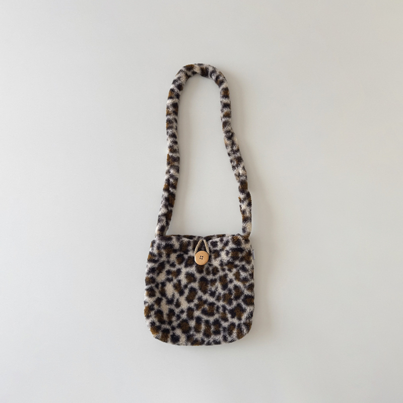 Παιδική γούνινη crossbody τσάντα με λεοπάρ μοτίβο, μεγάλη χωρητικότητα, γούνινη επένδυση