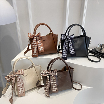 Γυναικεία bucket bag, αστικός μινιμαλισμός, PU υλικό, οριζόντιο τετράγωνο σχήμα, φερμουάρ