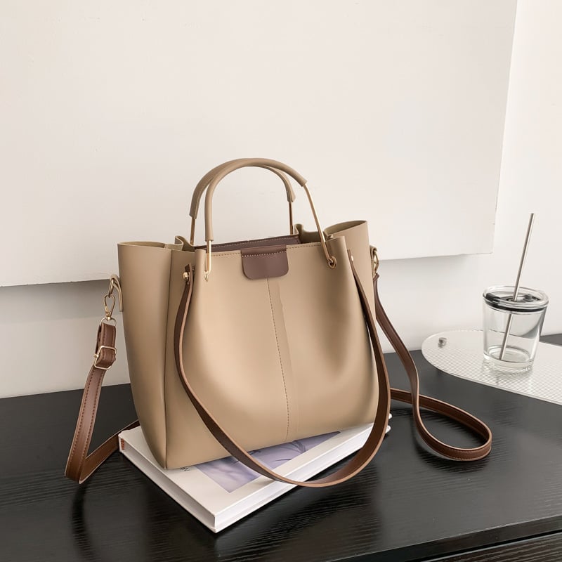 Bucket bag, PU υλικό, street-trend στυλ, σχήμα bucket, κλείσιμο με φερμουάρ, εσωτερική τσέπη για κινητό